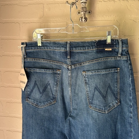 Mother full pipe flood jeans denim Blue it’s a small world NWT size 32 - Picture 7 of 12
